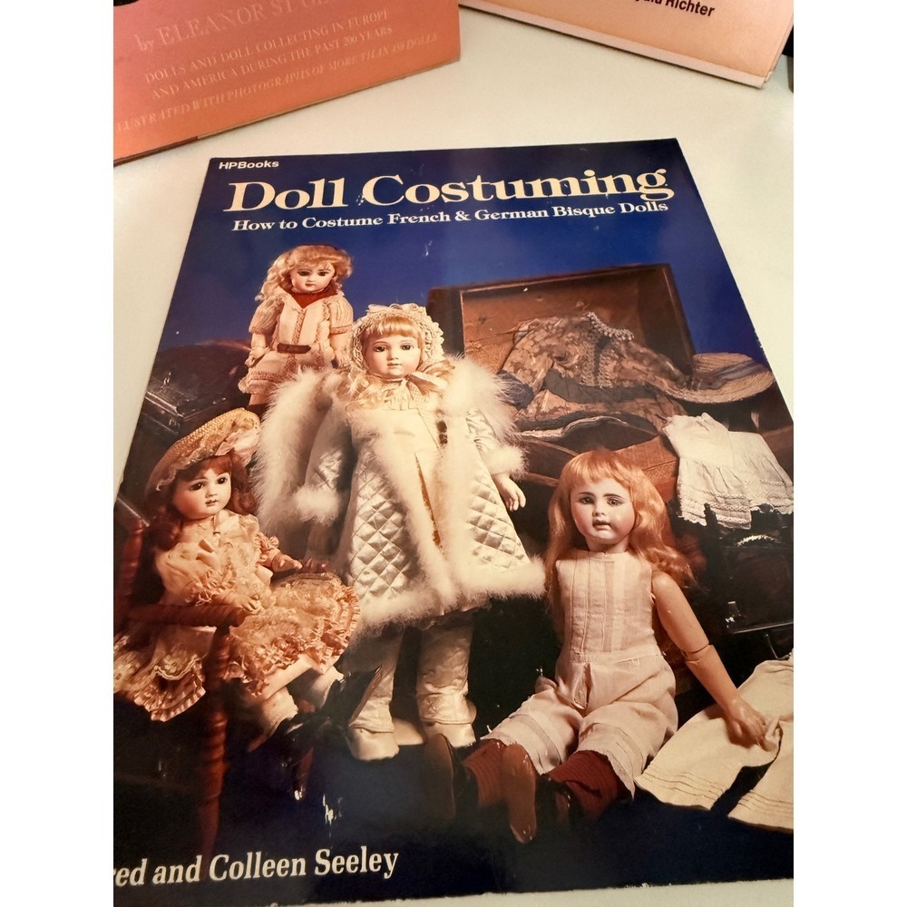 Vintage Doll Collecting 6 Books German French Bisque Costuming Rare Reference - Picture 7 of 8